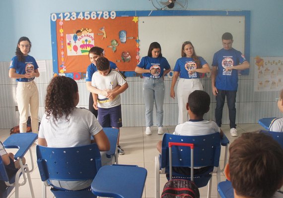 Projeto Samu na Escolas conscientiza estudantes sobre riscos de trotes telefônicos