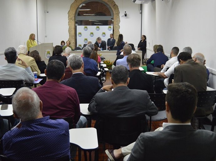 Prefeitura de Penedo apoia fisiculturistas em competição internacional