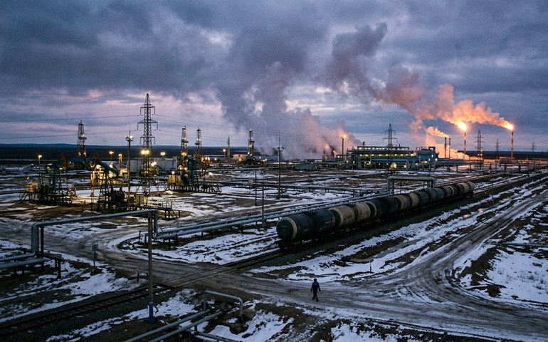 Rússia pode atuar como eletroestado e petroestado no novo cenário energético, afirma especialista