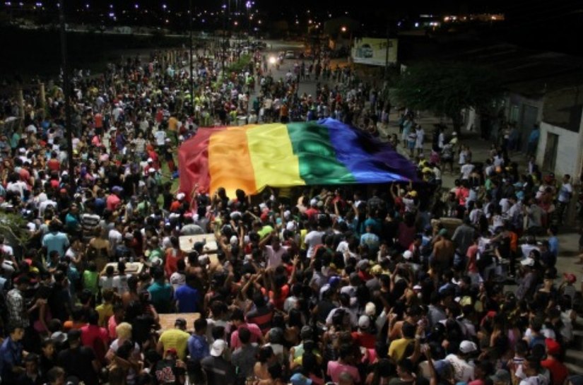 Contra a homofobia, Arapiraca realiza sua 11ª Parada Gay este mês