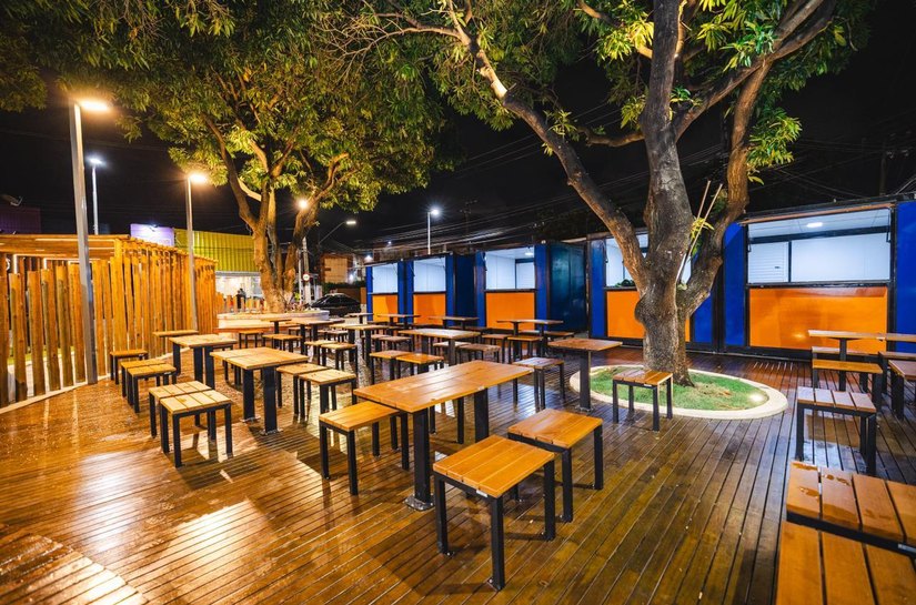 Reforma melhora condições de trabalho de comerciantes da Praça do COC