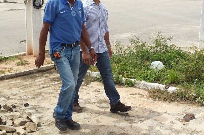 Secretário confere andamento das obras em praças de Maceió