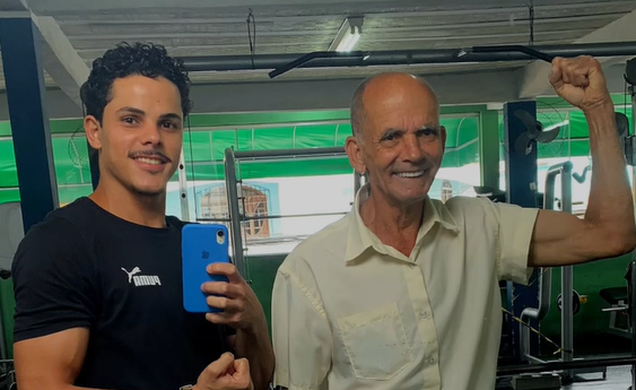 Vídeo de idoso mostra transformação após cinco meses na academia e viraliza
