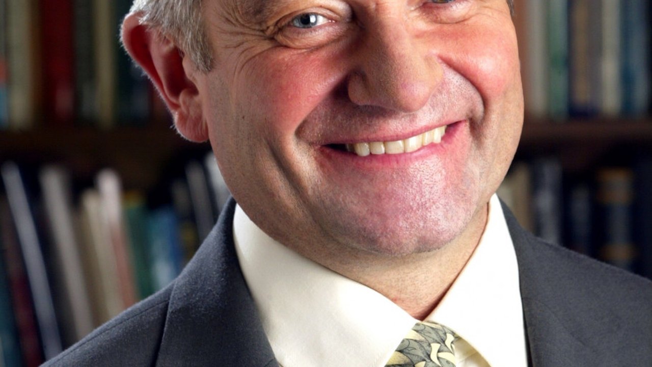Livro de Paul Nurse, geneticista e Prêmio Nobel, traduz a Biologia em 5 passos