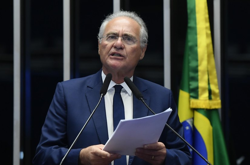 Renan adverte deputados alagoanos do MDB que apoiaram PEC da Blindagem