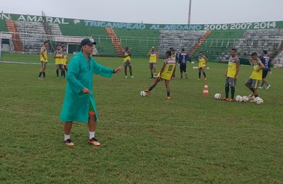 Emanuel Cerqueira fala sobre semana de trabalho antes do primeiro jogo da semifinal