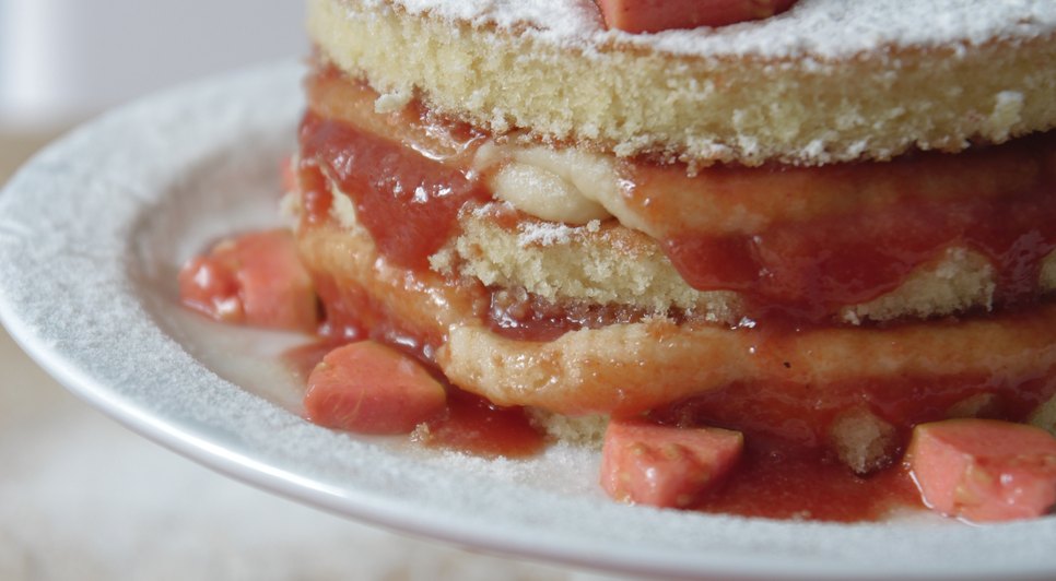 Naked cake Romeu e Julieta  / Foto: Finna