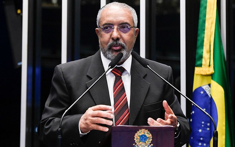 CAS aprova projeto que concede PIS a empregado doméstico