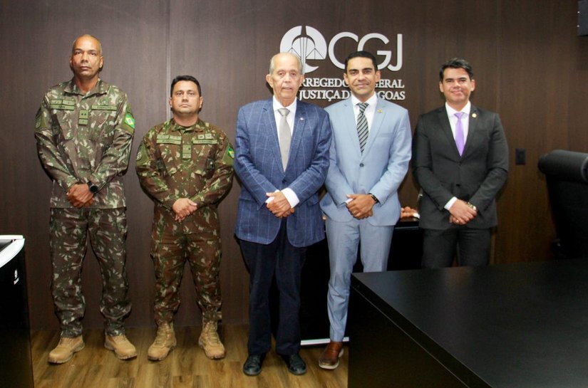 Corregedoria recebe visita do comandante do 59º BIMtz