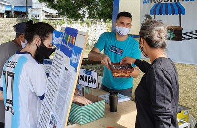 Ouro na Olimpíada de Língua Portuguesa, professor da rede estadual lança livro