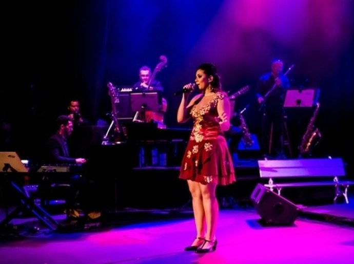 Aberto ao público, Lara Melo interpreta músicas de Chico Elpídio em Arapiraca
