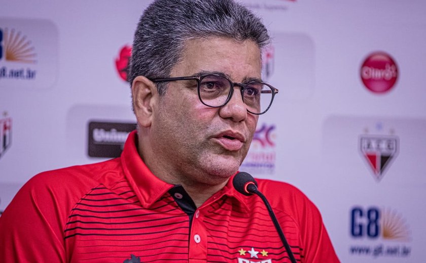 Após ser campeão em Goiás, Marcelo Cabo é anunciado como novo técnico do Vasco