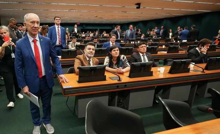 Deputados durante votação