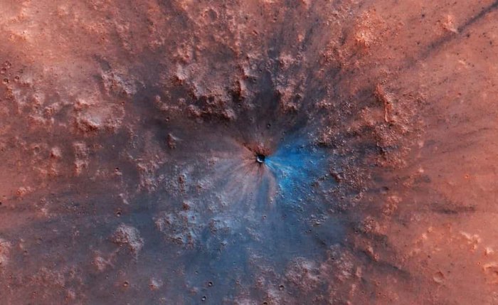 Nova cratera na superfície do planeta Marte é descoberta