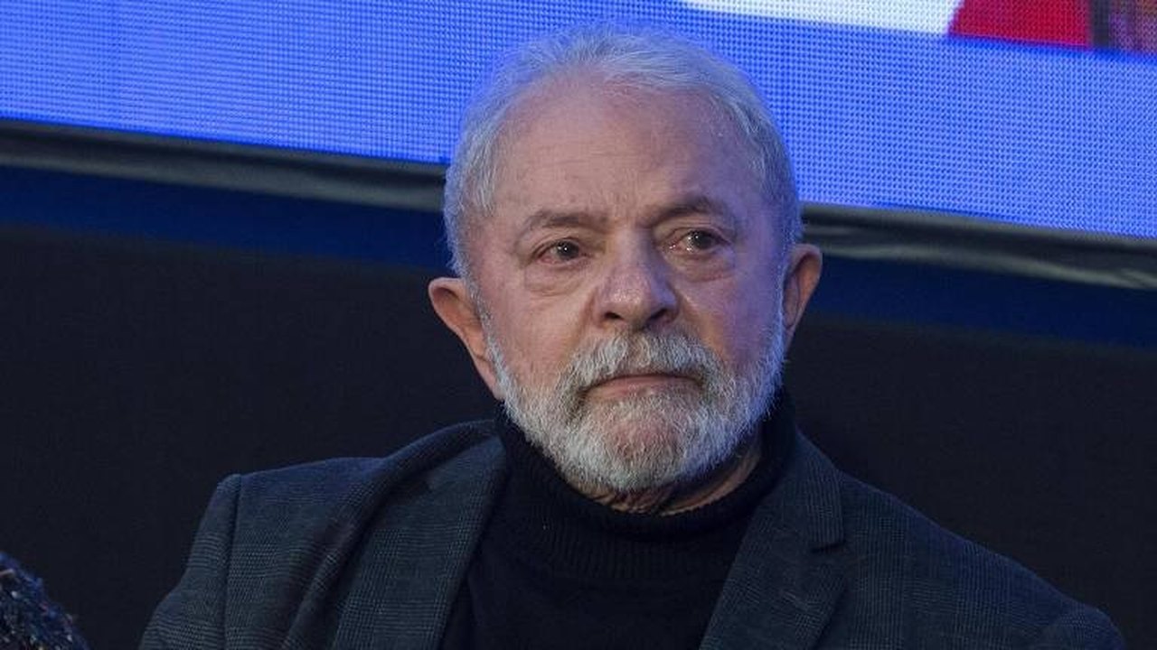 Lula atribui assassinato de petista ao “genocida Bolsonaro”