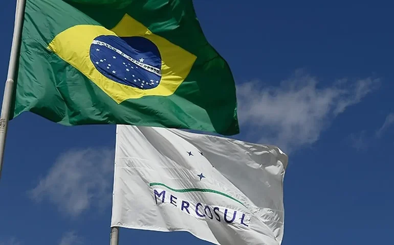 França fala de oportunidades de negócio e Brasil pede apoio por Mercosul-UE
