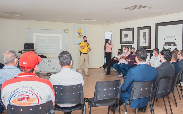 Conselho Municipal de Transportes Coletivos recomenda extinção do contrato da Veleiro