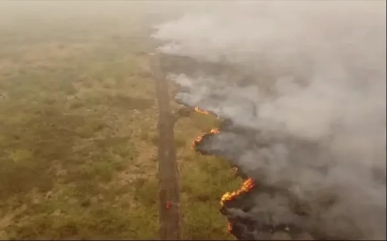 Bolívia declara emergência nacional por causa de incêndios e pede assistência internacional