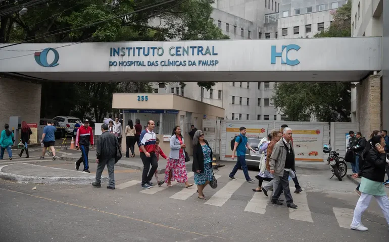 Hospital das Clínicas faz 1º transplante de útero entre pacientes vivas na AL