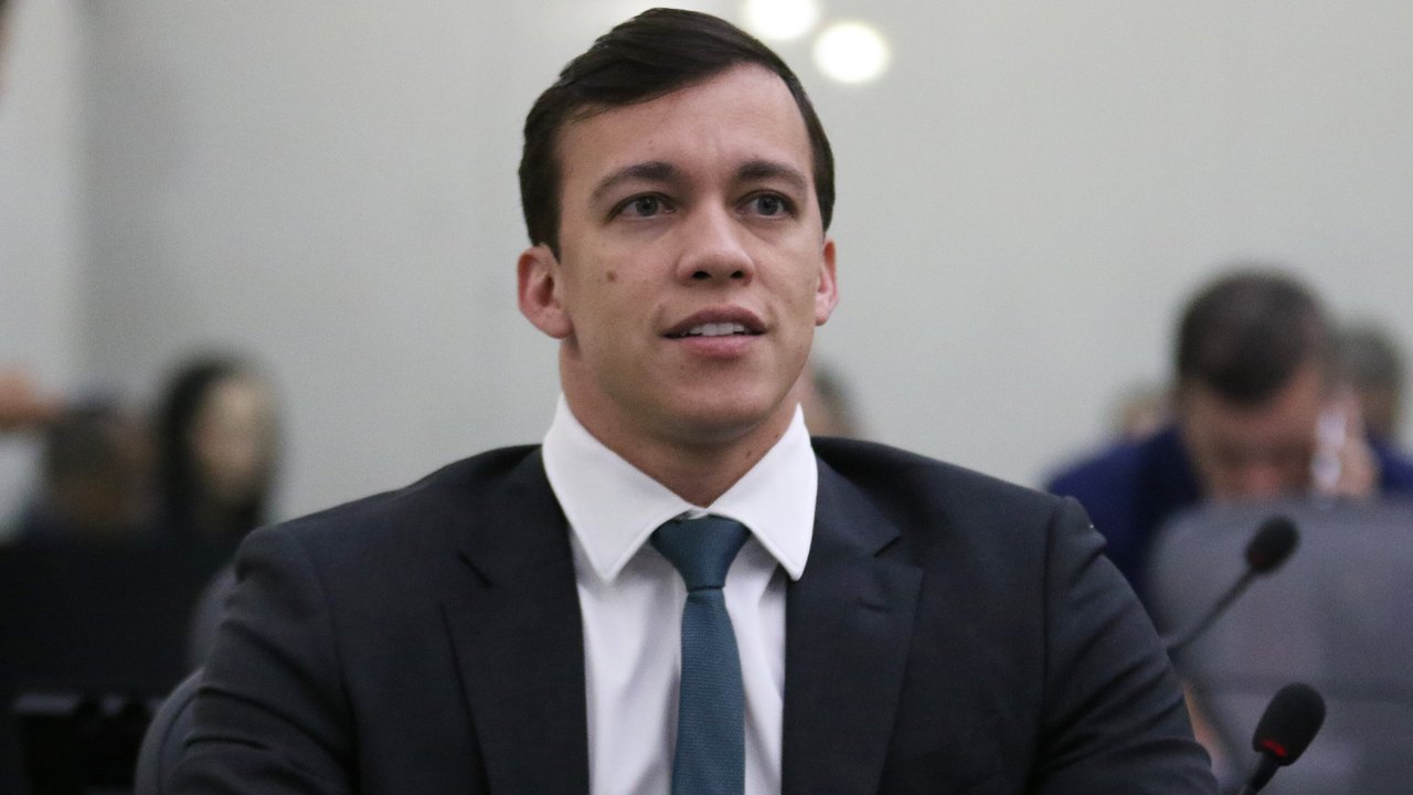 Projeto de lei obriga unidades de saúde a disponibilizarem macas para pessoas com obesidade