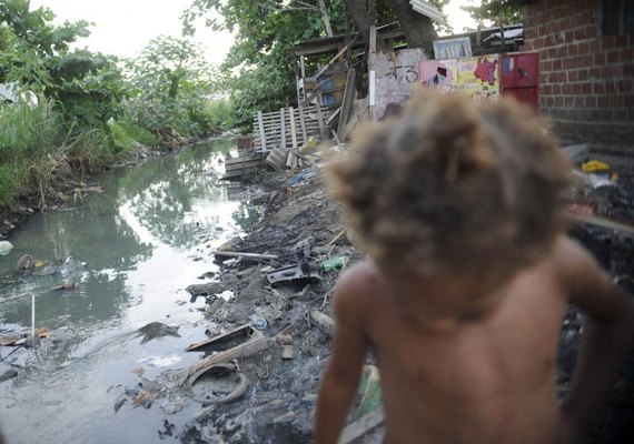 Universalização de água e esgoto pode ser atingida só em 2070, diz estudo