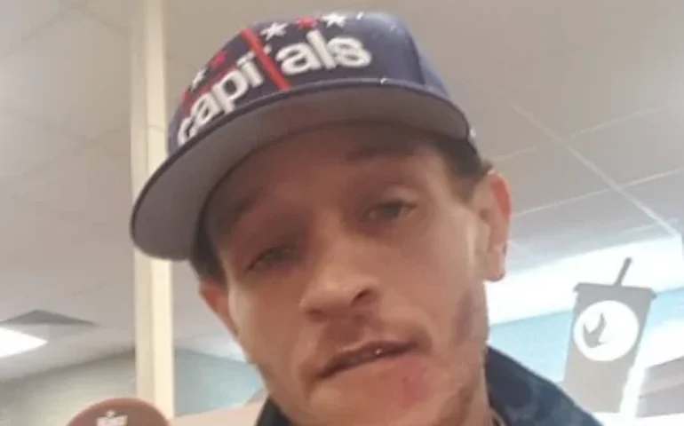 Ex-jogador da NBA Delonte West é preso novamente nos EUA por roubo