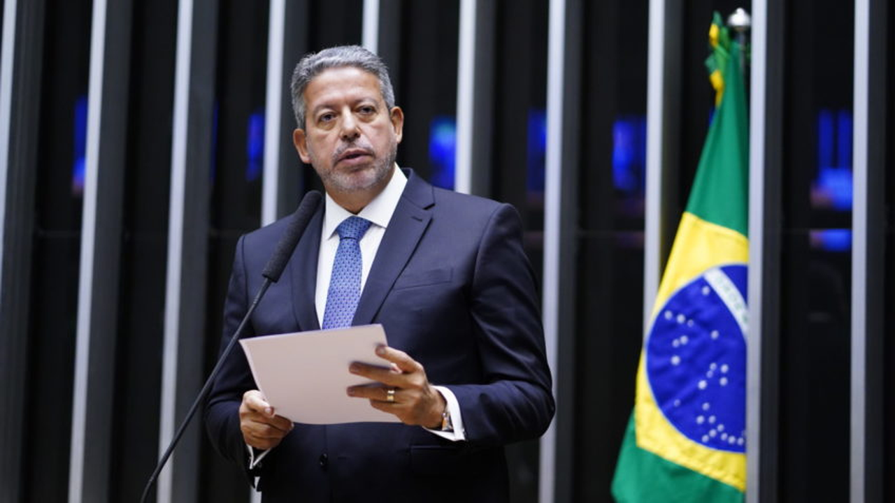 Lira mede forças com Alcolumbre para segurar mandatos de aliados