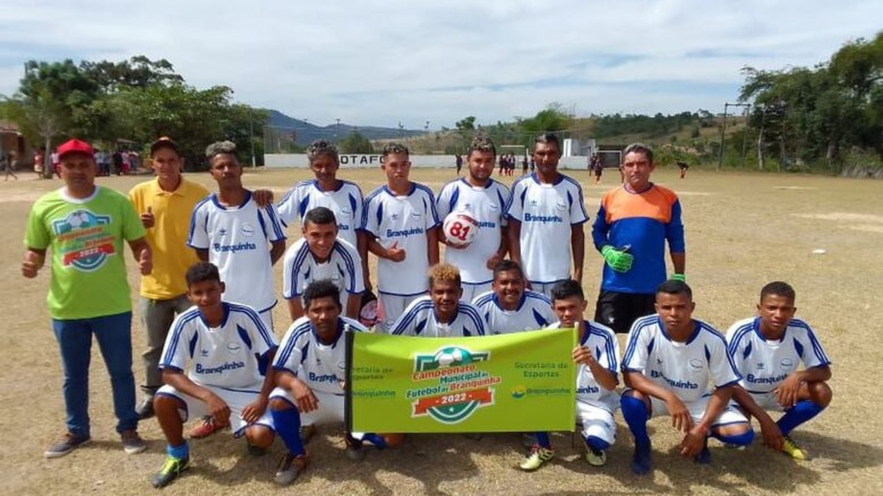 Atletas se reúnem na abertura do Campeonato Municipal de Futebol de Branquinha