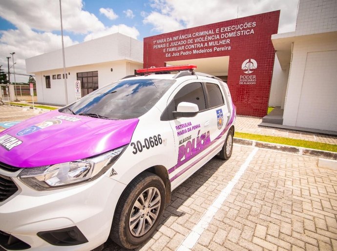 Patrulha Maria da Penha de Arapiraca cumpre mandado de prisão contra agressor