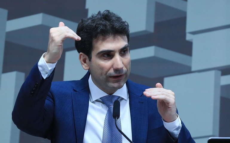 Em discurso contrário a Haddad, Galípolo diz não ver ataque especulativo em alta do dólar