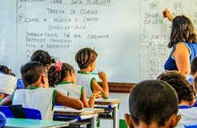  Pesquisa mostra que professores são importantes para 80% dos brasileiros