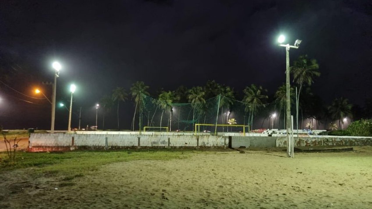 Áreas de convívio coletivo do Pontal da Barra recebem manutenção na iluminação