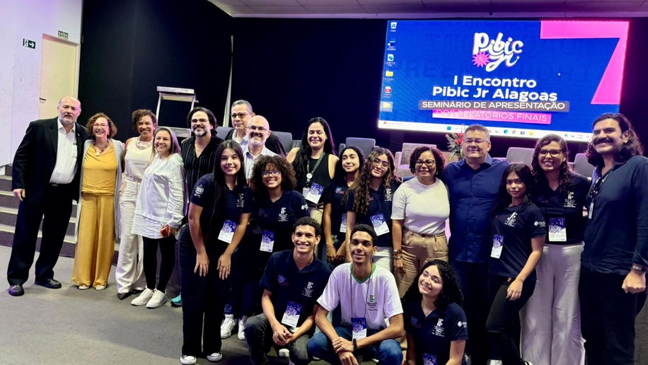 Estudantes da rede estadual apresentam projetos do Pibic Jr no Centro de Inovação em Maceió