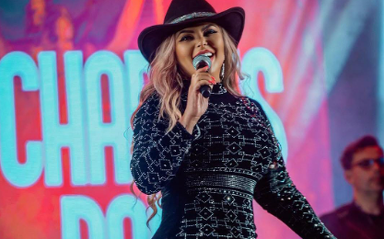 Cantora Vanessa Rios, ex-vocalista da Capim com Mel, morre vítima de câncer