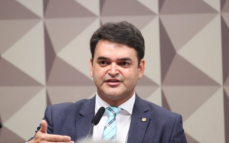 Comissão mista aprova medida provisória que limita compensações tributárias