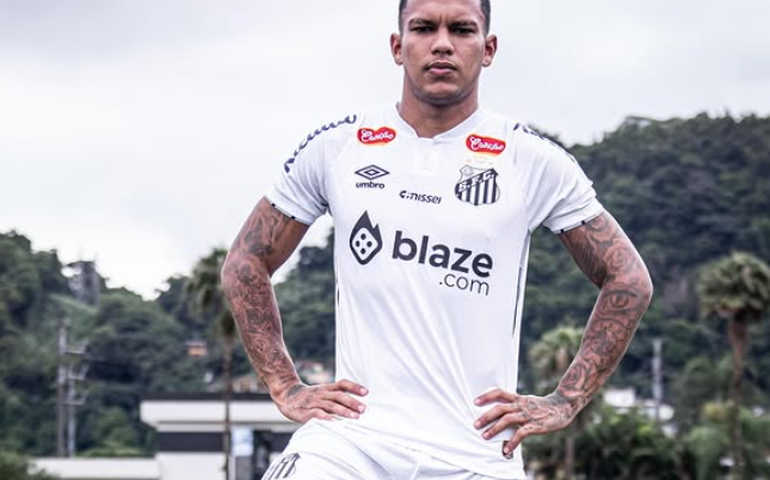 Santos anuncia atacante Gabriel Veron, ex-Palmeiras, por empréstimo junto ao Porto