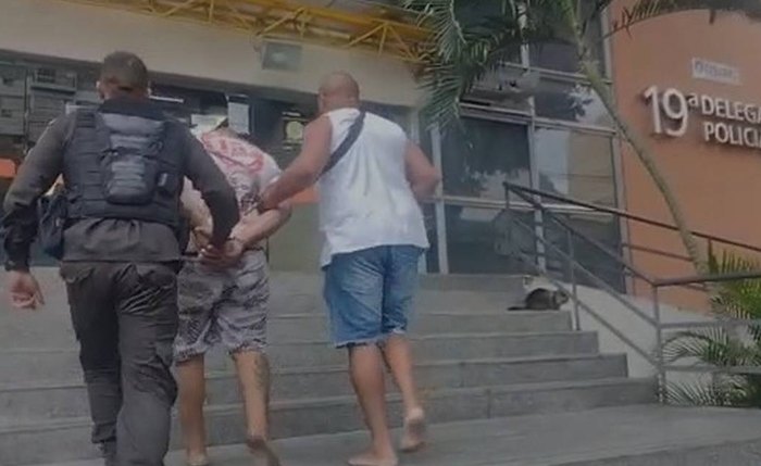 Valter dos Santos Silva sendo preso