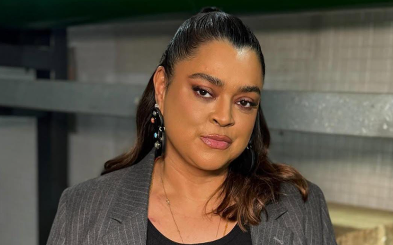 Corpo de Preta Gil deixa o Theatro Municipal rumo ao Cemitério da Penitência para cremação