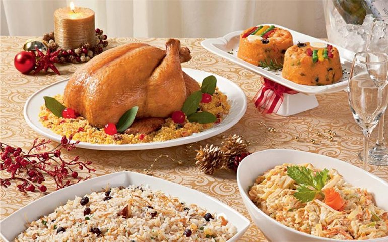 Em Natal intimista, famílias optam por pequenas celebrações com moradores da casa