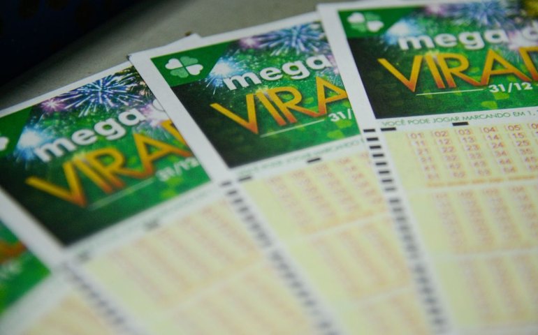 Mega-Sena acumula e prêmio chega a R$ 40 milhões; confira as dezenas sorteadas