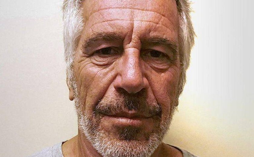 Nova leva de documentos mostra mais acusações contra o milionário Jeffrey Epstein