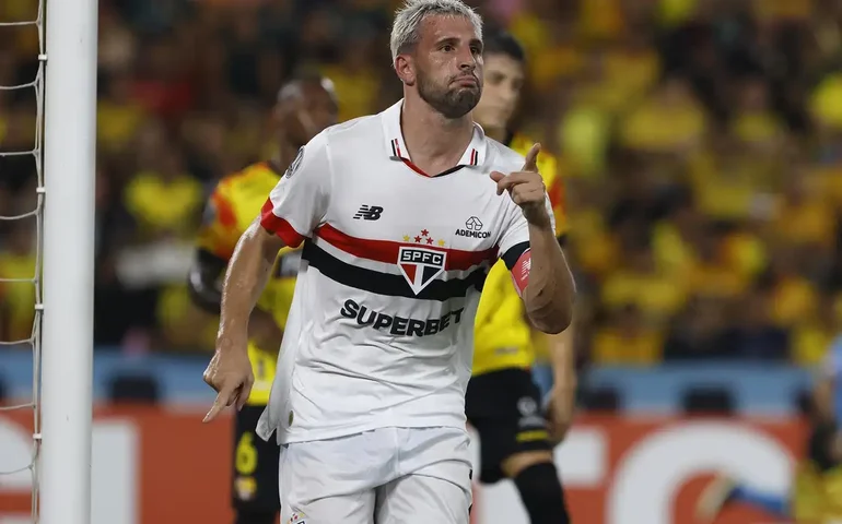 São Paulo joga bem, vence Fluminense e mostra força para brigar pela ponta no Brasileirão