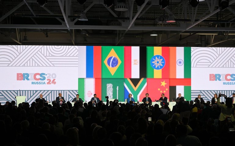 Especialista espera maior impulso na cooperação do BRICS da presidência brasileira em 2025