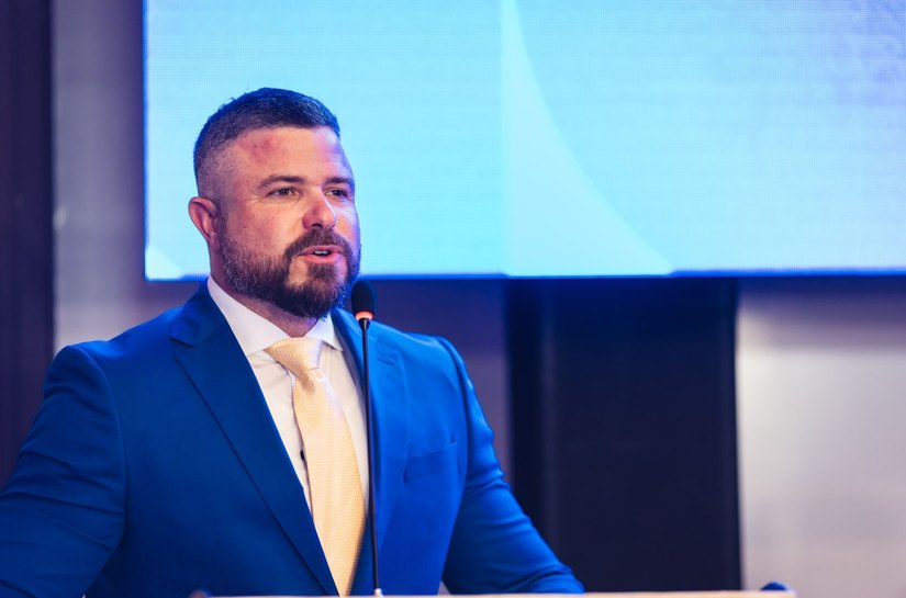Delegado Thiago Prado apresenta lei que proíbe shows com apologia ao crime organizado nos eventos com verba pública em Maceió