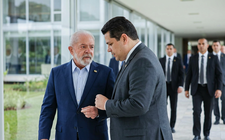 Alcolumbre e Lula devem se reunir nos próximos dias, apontam aliados