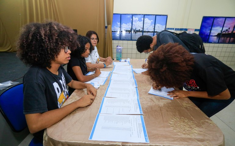 Rede estadual escolhe gestores escolares para o biênio 2024/2025