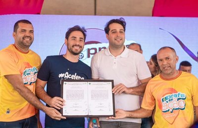 Prefeito de Santana do Mundaú assina ordem de serviço para reforma do Mercado Público