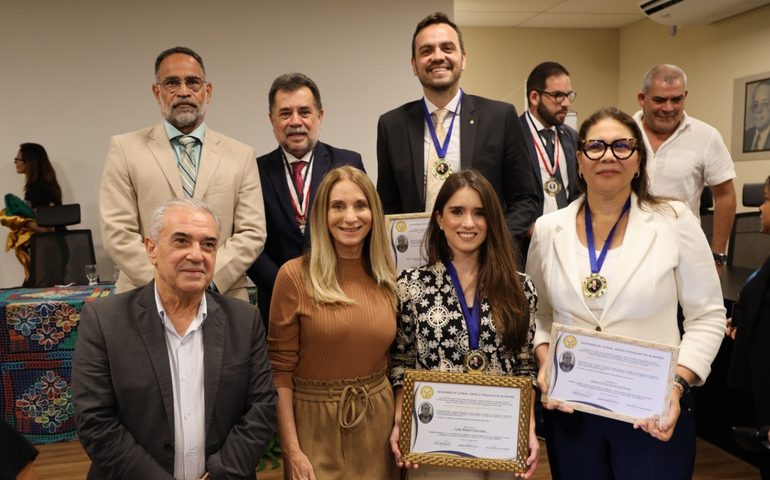 Membros do MPAL são homenageados pela Academia de Letras, Artes e Pesquisa de Alagoas
