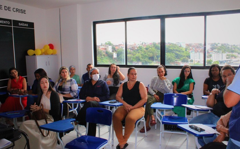 CGE-AL promove palestra sobre assédio moral no Hospital da Mulher