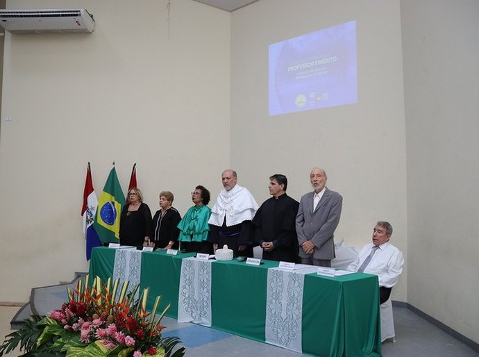 Docentes aposentados do ICBS se tornam professores eméritos da Ufal